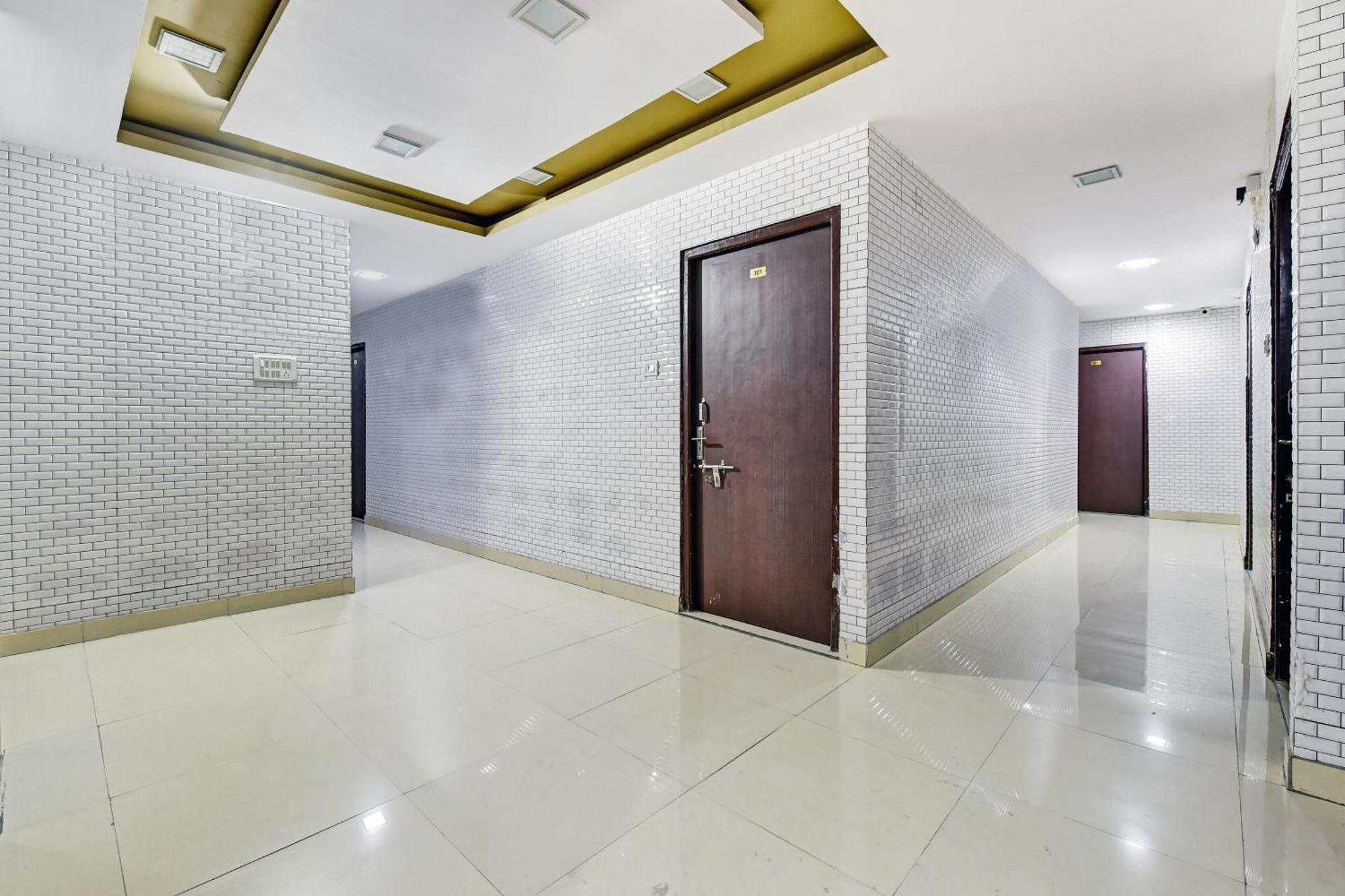 Hotel O Eleven Hotel & Banquet コーター エクステリア 写真