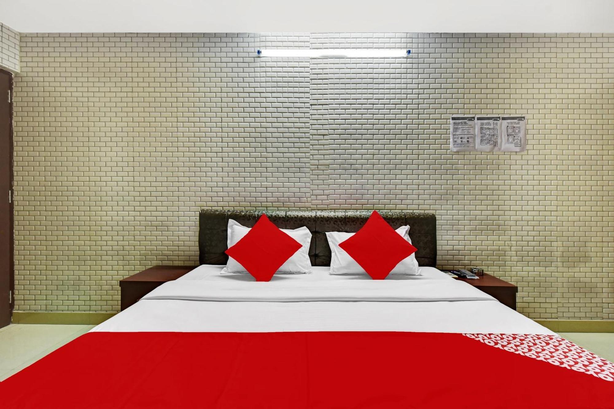 Hotel O Eleven Hotel & Banquet コーター エクステリア 写真